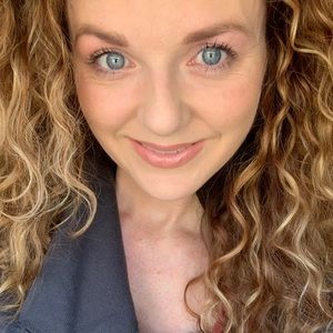 Meet your Posher, Stacy